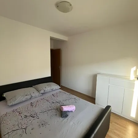 Apartman Lana 公寓 *